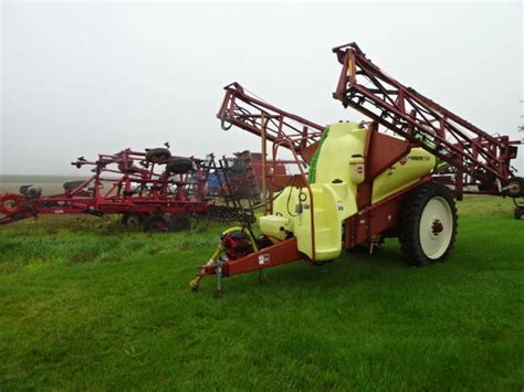 Hardi 1100 Navigator Chemical Applicators Sprayers Pull Type For Sale