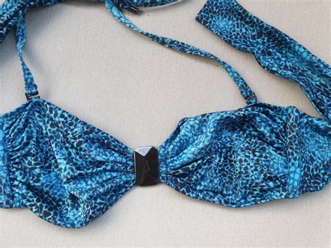 Bikini Oberteil Von Calvin Klein T Rkis Blau Schwarz M Kaufen Auf Ricardo