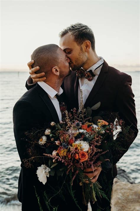 Gayweddingideas Romantic Beautiful Gay Wedding Photos Gay Wedding Lgbtq Wedding