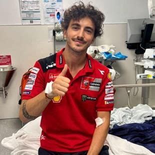 MotoGP In Barcelona Francesco Bagnaia Meldet Sich Nach Horror Crash Zu