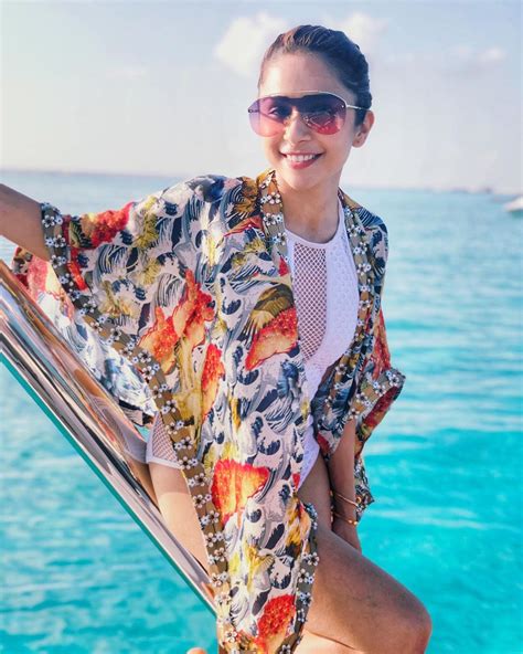 Sonaakshi Hot Bikini Photos