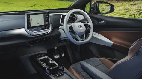 Volkswagen ID.4 Interior Layout & Technology | Top Gear