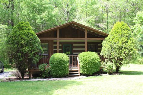 Hideout Cabin – Lazy Horse Retreat