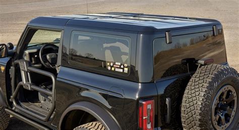 Ford Bronco Adds Optional Shadow Black Painted Modular Hardtop