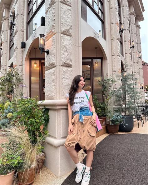 Beautiful Photos Of Ola Harika DJ Riri S Gorgeous Wife Hot Mom Showing Youthful Face And