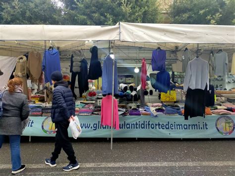 Gli Ambulanti Di Forte Dei Marmi Tornano Ai Castelli Romani Il