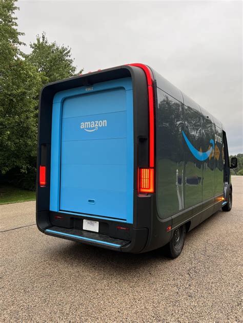 Interior of new Amazon delivery vans : r/Rivian