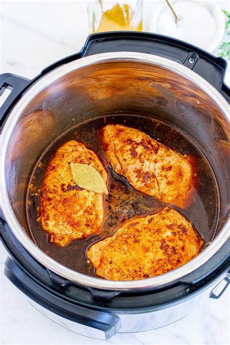 Instant Pot Pork Chops - xoxoBella