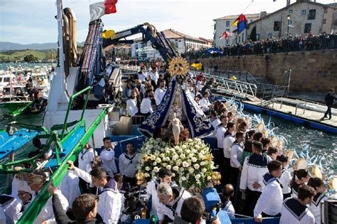 Arranca La Fol A En San Vicente De La Barquera Con La Procesi N