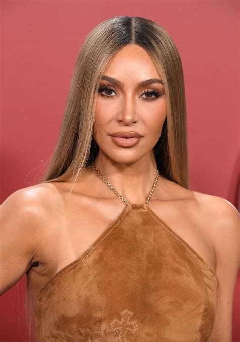 Kim Kardashian Ditches Dark Strands For Blonde New Hair Look