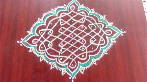 Sikku Kolam With Colour Borders Simple Sikku Kolam With Dots Latesrt