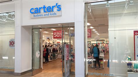 Bay Park Square adds new store