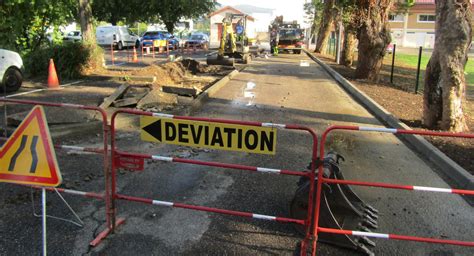 Montréal la Cluse Travaux Des aménagements sont en cours rue du 19