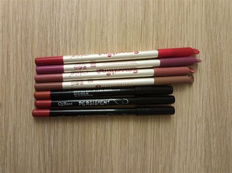 Neu Sch Ne Nat Rliche Nude Und Warme Rot T Ne Lipliner Kaufen Auf Ricardo