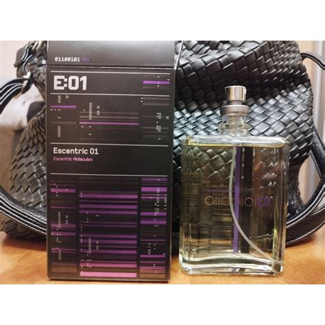 Escentric Molecules Escentric 01 - купить духи, цены от 440 р. за 2 мл