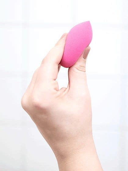 Weißt du eigentlich wie man den Beautyblender richtig verwendet