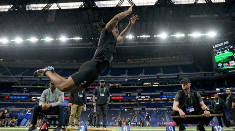 2023 NFL Combine: RB, OL Weigh-In Results | The 33rd Team