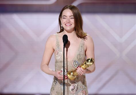 Emma Stone lights up during her acceptance speech - Golden Globes