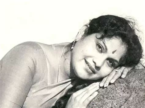 The first successful Kannada actress in the '60s, Leelavathi passes ...