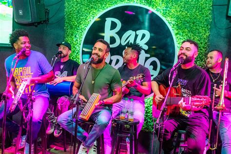 Música e gastronomia de boteco no Bar do Preto Curitiba Honesta