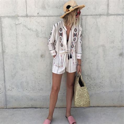 7 Hot Sexy Alex Stedman Bikini Pics