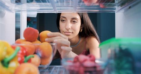 Qu Tan Saludable Es Comer Fruta En La Noche Clikisalud Net