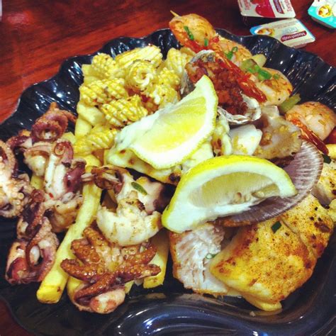 Grilled seafood platter @ Sydney Fish Markets Seafood Platter, Grilled ...