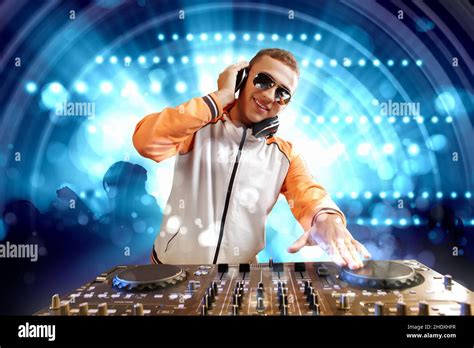 Party Dj Disco Parties Disc Jockey Nightclub Nightclubs Discos