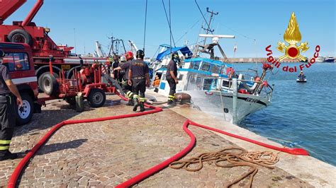 Affonda Un Peschereccio Salvo Lequipaggio Cronache Ancona