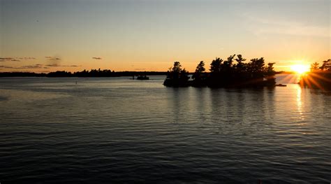 Gananoque Boat Line – 1000 Islands Cruises – Salut Canada