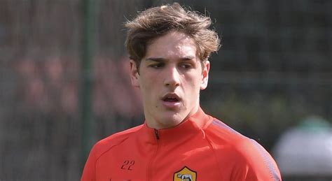 Roma Si Ferma Zaniolo In Allenamento Per Un Dolore Al Polpaccio Esami