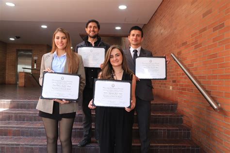 Graduandas Os En Administraci N De Empresas Tur Sticas Y Hoteleras