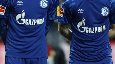 Schalke Gazprom Bleibt Auch Nach Abstieg Hauptsponsor