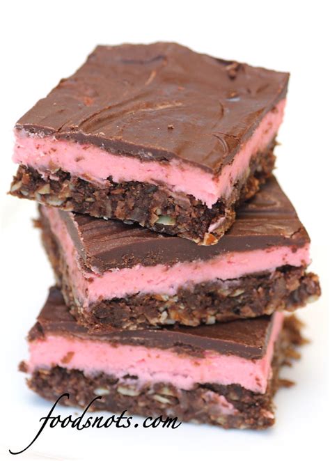 No Bake Nanaimo Bars - Recipe Snobs