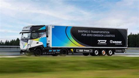 Mercedes Benz Trucks Presents Eactros Longhaul