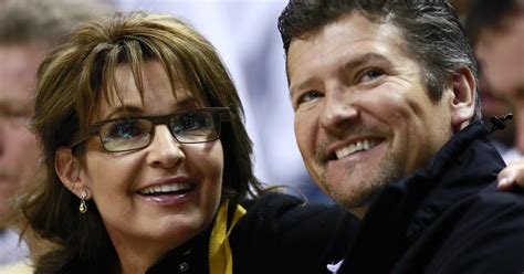 Sarah Palin updates husband Todd's condition after snowmobile crash ...