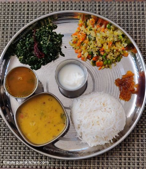 South Indian Thali Recipe Indian Vegetarian Thali Recipe Lunch Menu