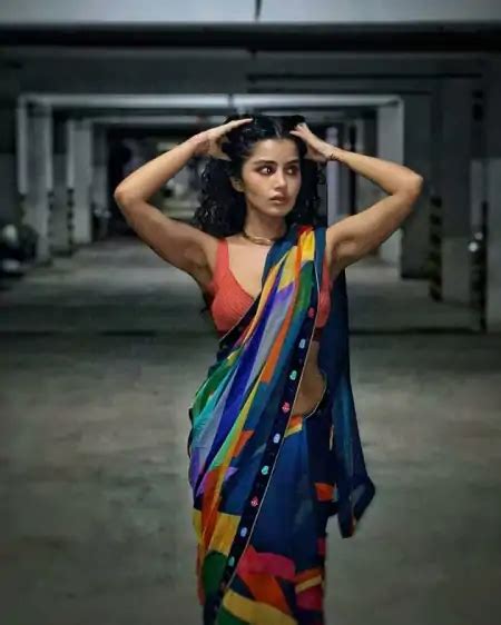 Anupama Parameswaran Latest Hot And Cute Pics In Saree
