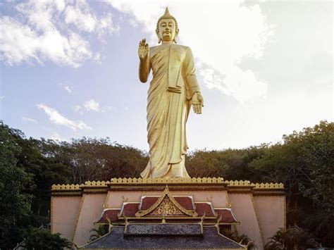 20 Tallest Buddha Statues In The World Far And Wide