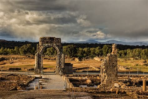 Visita guiada por Cáparra Reserva online en Civitatis