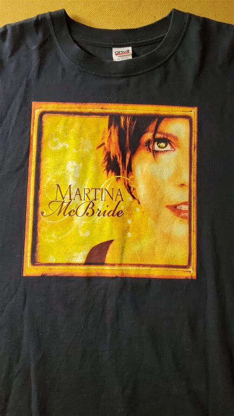 VINTAGE Martina McBride Shirt Black Daughters Eyes Co Gem