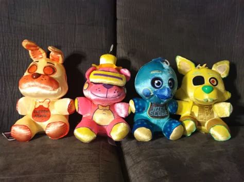 FIVE NIGHTS AT Freddy S FNAF Set Inverted VR Lot Of 4 Funko Plush Hot Topic S7 121 37 PicClick UK