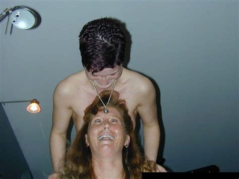 Amateur Milf Lesbian Lingerie Milf087 1600x1200 Porn Pic