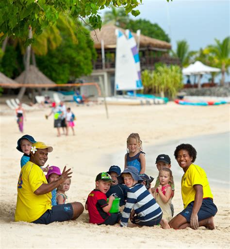 Fiji holiday package deals. Fiji family holidays and luxury resorts