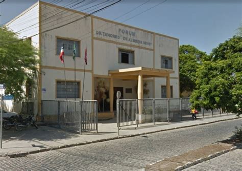 Doutor Tancredo De Almeida Neves - Cruz das Almas: antigo imóvel do Fórum Dr. Tancredo de Almeida Neves é ...