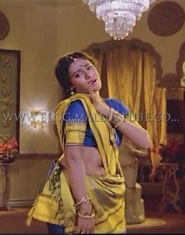 Indian Actress Hot Spicy Pics Unlimited Shobana Navel Cleavage Show
