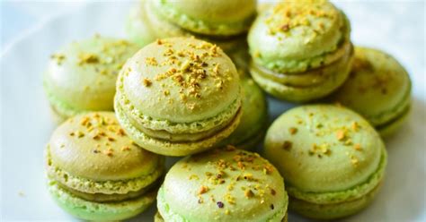 20 Best Pistachio Desserts - Insanely Good