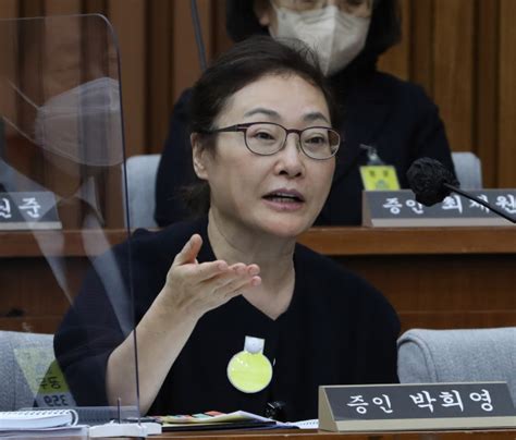 ‘몰래 출근 박희영 용산구청장 업무 복귀 하루 만에 ‘연차 냈다 여성신문