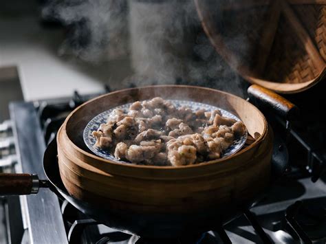wok skills  steaming