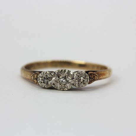 9CT GULD OCH PLATINA DIAMANTRING Smycken Ädelstenar Ringar Auctionet